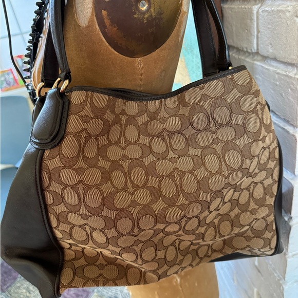 Coach bag shoulder bag classic. Vintage - Picture 2 of 6